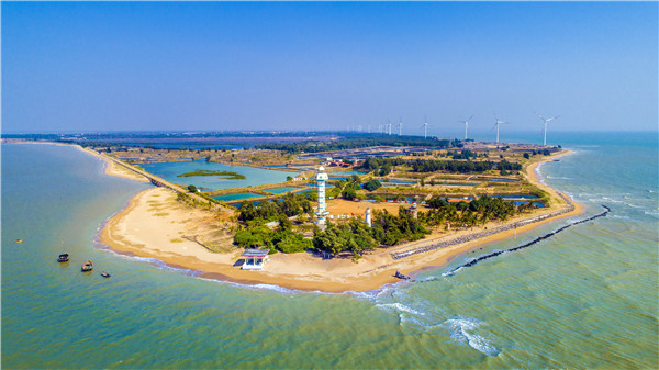 湛江徐闻角尾乡灯楼角.jpg